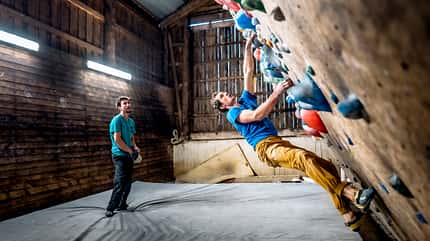 Adam Ondra & Stefano Ghisolfi bouldern in Flatanger Adam Ondra & Stefano Ghisolfi bouldern in Flatanger