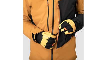 skitour_outfit_salewa_sella_detail_direct_access_pocket skitour_outfit_salewa_sella_detail_direct_access_pocket