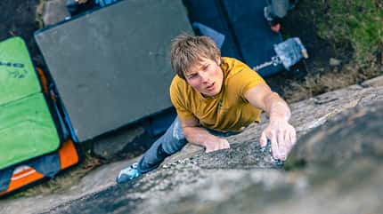 Alex Megos,Peak District,Sam Whittaker,Yoshyiuki Ogata,bouldering Alex Megos im Interview