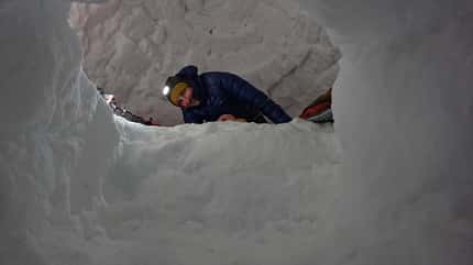 Iglu bauen mit Abenteuerreich Erlebnistouren in der Schweiz Iglu bauen mit Abenteuerreich Erlebnistouren in der Schweiz