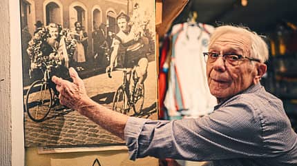 Rennrad-Fahrer Karl Zenger aus Oberbayern Rennrad-Fahrer Karl Zenger aus Oberbayern
