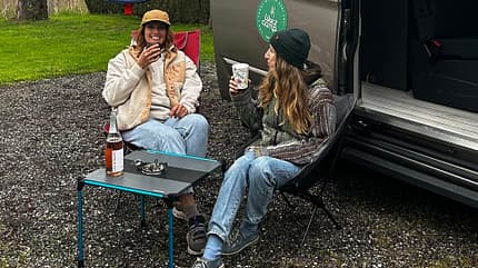 Lasse Light Chair und der Backpacker Table von Snowline Camping Lasse Light Chair und der Backpacker Table von Snowline Camping