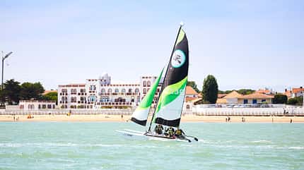 A/ Lamoureux – voile à la Tranche-sur-Mer A/ Lamoureux – voile à la Tranche-sur-Mer
