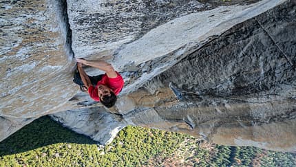 kl-free-solo-honnold-film-_09_Alex-Honnold-free-solo-freerider-el-capitan-aufmacher-c-National-GeographicJimmy-Chin-1 (jpg)