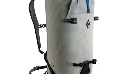 kl-alpin-rucksack-test-2017-black-diamond-blitz-28-white (jpg)