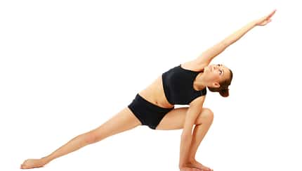 AL-Yoga-seitlicher-Winkel-Sidestretch-shutterstock-fuer-burmester-0113-shutterstock_103068173 (jpg)