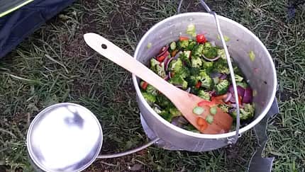 OD 2015 Zelttest Outdoor-Küche kochen Gemüse OD 2015 Zelttest Outdoor-Küche kochen Gemüse