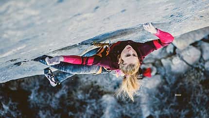 KL Margo Hayes klettert Realization
