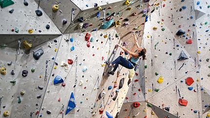 kl-klettern-ein-grad-schwerer-sarah-klettert-teaser-n-16-12-23-Waldau-Edelrid-Ohm-127 (jpg)