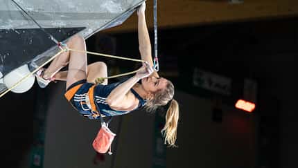 Julia Chanourdie beim Combined Qualifier Wettkampf in Toulouse im November 2019