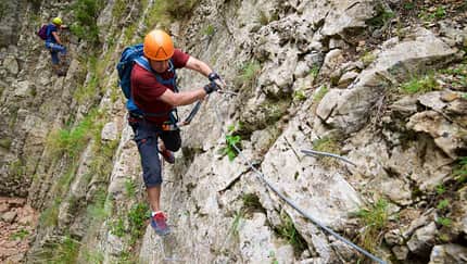 Klettersteig mit dem Namen Estrechos de La Hoz in Teruel, Aragonien in Spanien