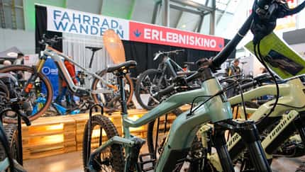 Von Wandertouren bis Radabenteuer: Die Fahrrad & WanderReisen in Halle 9 