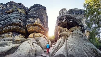 Wandern in Sachsen - Sächsische Schweiz - zwischen Felsen im Elbsandsteingebirge