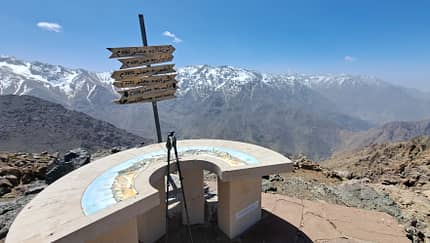 Marokko Nordafrika Wandern Urlaub Wanderung Ausblick Toubkal Massiv vom Oukaimeden Hoher Atlas Gebirge