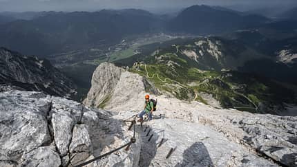 downward,mountaineer,fuse,alps,hillwalk,german,crest,on the way,mountain chain,alpinism,natural environment,descent,landscape,fit,mountaineering,mountainous,alpine sport,mountainscape,mountain hike,hiker,european,man,experience of nature,headgear,love of nature,northern alps,age 28 years male,close to nature,eastern alps,male,nature tourism,athletic,caucasian ethnicity,hike Alpspitz Ferrata, Wetterstein, Bayern