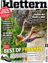 Selena Schmidt in Kurt Alberts Klassiker Power of Love (9-) an der Dachlwand, Trubachtal, im Frankenjura