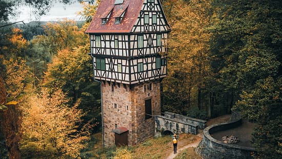 Jagdschloss des Herzogstuhls, das nahe Jena im Wald steht. 