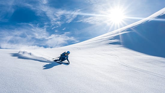 Skitour Abfahrt im Powder 