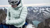 kl-winterjacke-daunenjacke-arcteryx-cerium-lt-hoody-w-dew-drop-action-f17-teaser-n (jpg)