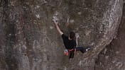 Philipp Gassner klettert Action directe (11) im Frankenjura