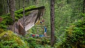Granitboulder im Zillertaler Sundergrund - Wilma (6B) 