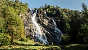 Wandern im Trentiner Naturpark Adamello-Brenta Wandern im Trentiner Naturpark Adamello-Brenta