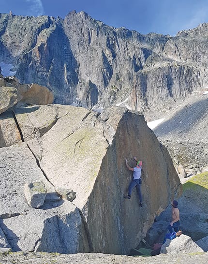 Bouldern am Furkapass Bouldern am Furkapass