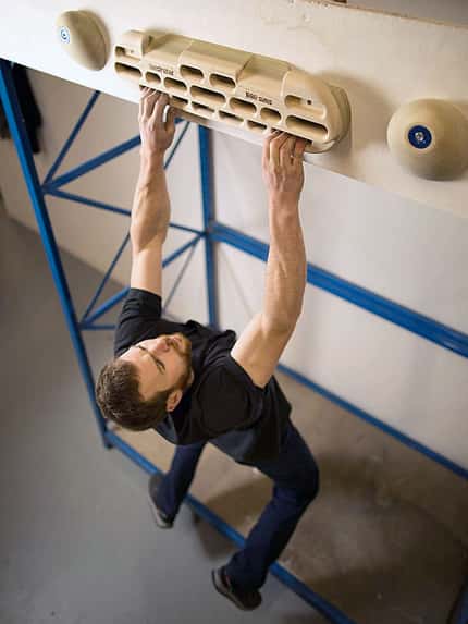 Klettertraining am Fingerboard Klettertraining am Fingerboard
