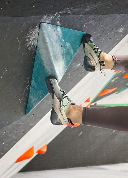 Toehook beim Bouldern Toehook beim Bouldern